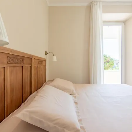 Couette-café Eden Jacuzzi Pool 4*