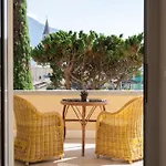 Eden Jacuzzi Pool Bed and Breakfast 4*