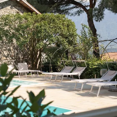 Bed & Breakfast Eden Jacuzzi Pool Domaso